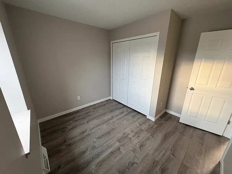 Middle Room 3
