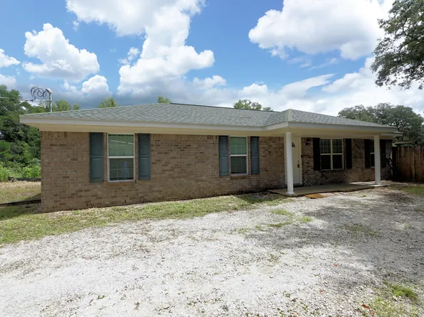 611 Bullock Blvd, Niceville, FL 32578