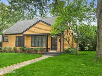 607 E Frederick St, Arlington Heights, IL, 60004