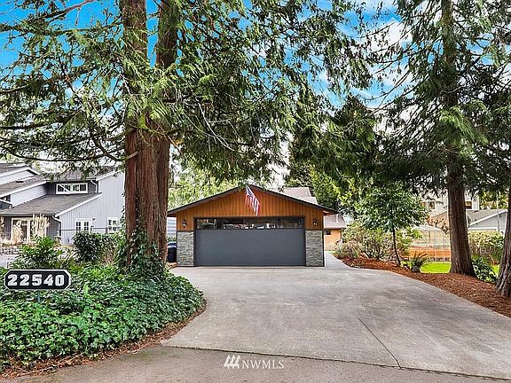 3rd image of 22540 SE 304th Pl
