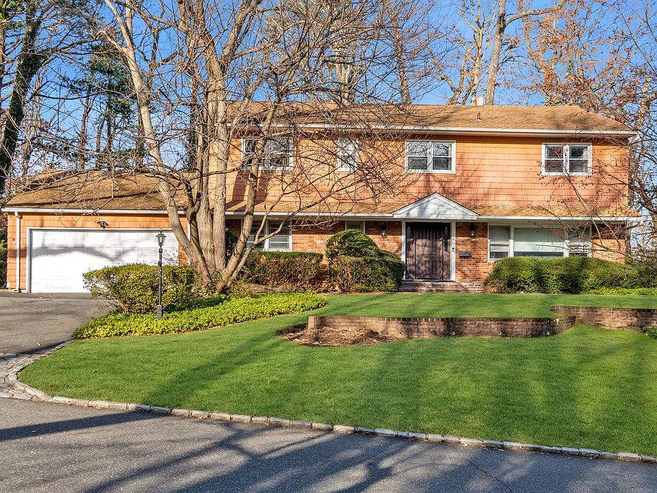 1st image of 130 Elm Dr