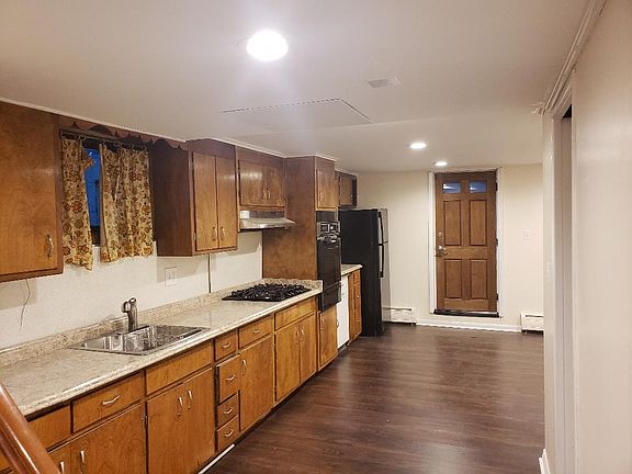 Kitchen 1st floor angle 2