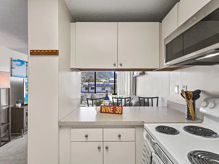 909 Coolidge St #301 — Photo 2