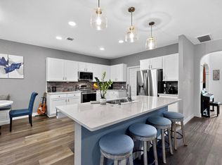 952 Hometown Pkwy, Kyle, TX 78640