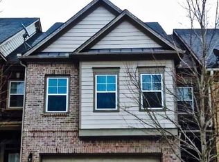 969 Parkside Wood Ct, Lawrenceville, GA 30043