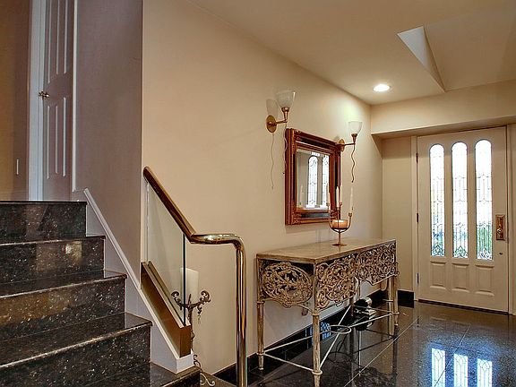 Granite Tile Entry Foyer