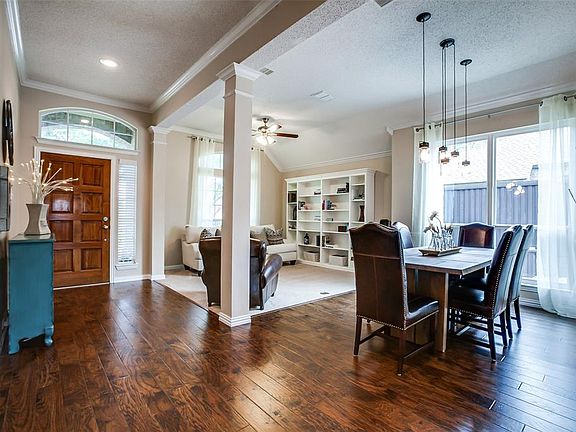 2nd image of 1617 Amber Ln