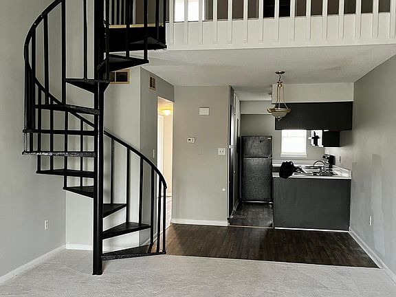 4th image of 405 Harbison Blvd APT 223