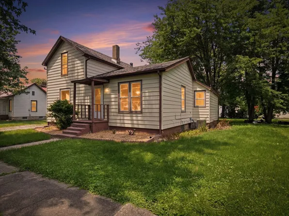 121 E James St, Forrest, IL 61741
