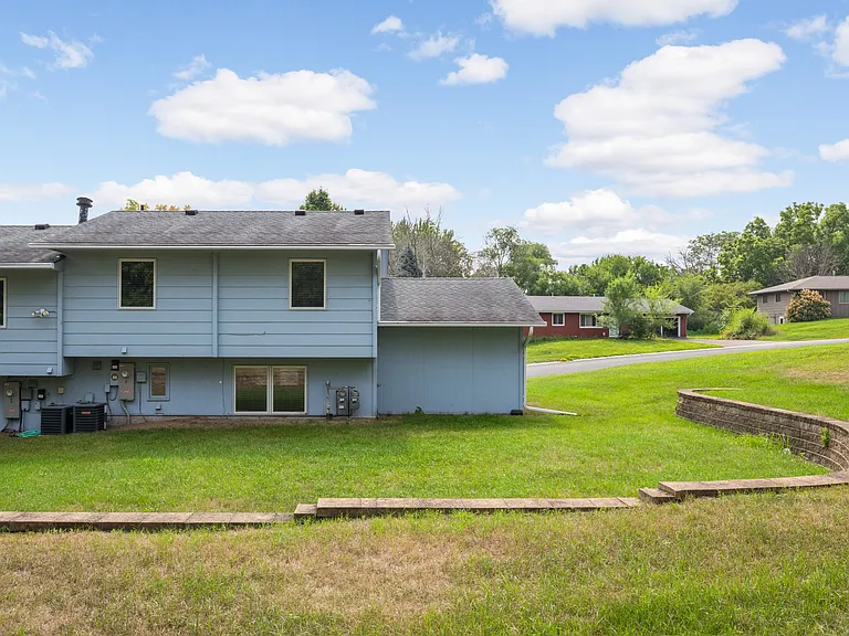 1349 Easter Ln — Photo 31
