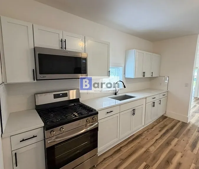 209 S Kaley St — Photo 4