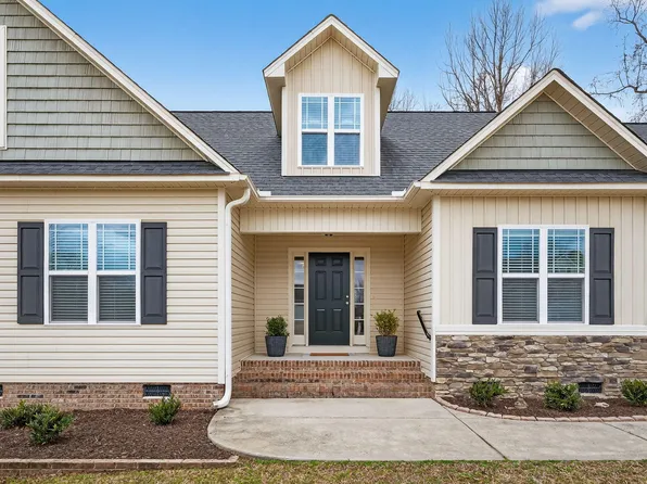 33 Bluestone Dr, Smithfield, NC 27577