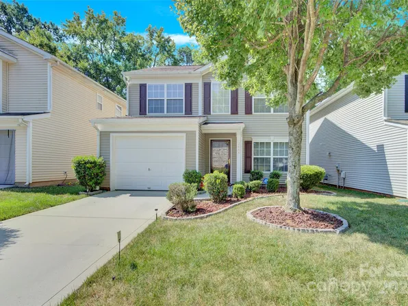 2644 Cochrane Dr, Charlotte, NC 28269