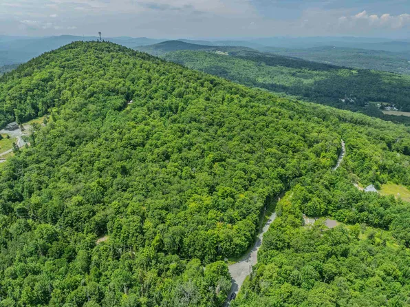 Mountain View Lane, Bethlehem, NH 03574