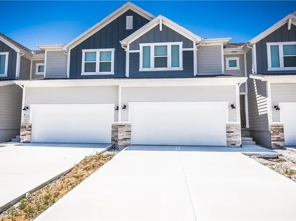 3712 SW Walsh Dr, Lees Summit, MO 64082