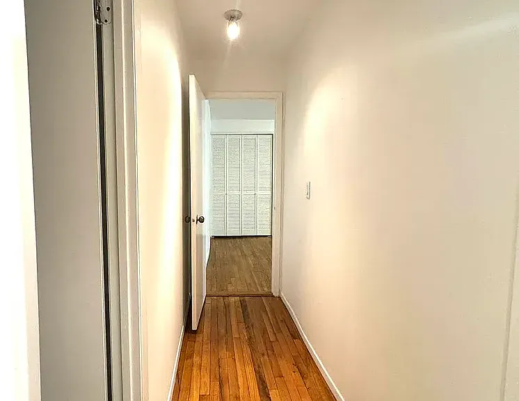 85 6th Ave #C — Photo 13