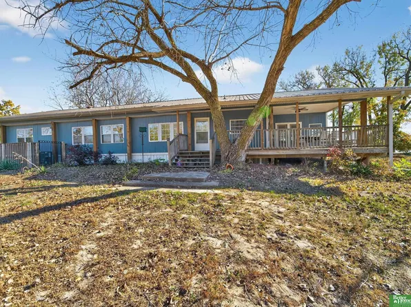 272 McGinns Lake Rd, North Bend, NE 68649