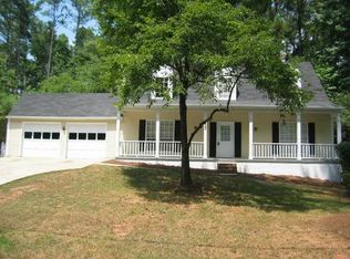 422 Sherwood Cir, Stone Mountain, GA 30087