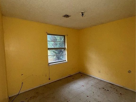 4th image of 2716 Autumn Ave