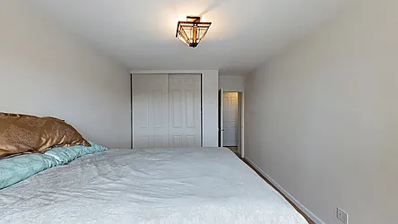 Sold by Thomas Lipovetsky, LREB