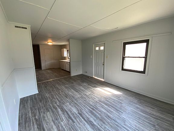 3rd image of 503 Shadowlawn Pl #1