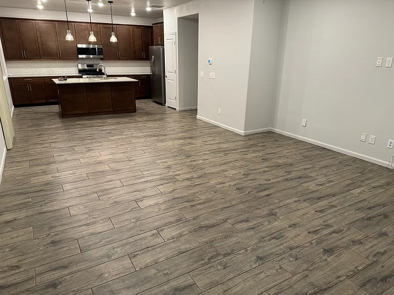 4550 N 92nd Ln — Photo 19