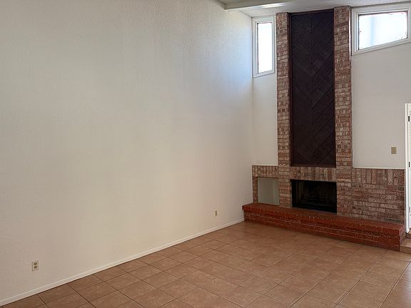 4th image of 3582 E Glen Dr #A