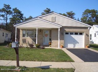 86 Paradise Blvd, Toms River, NJ 08757