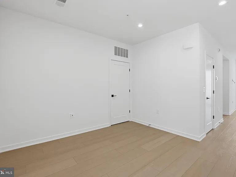 4759 Sully Point Ln #405 — Photo 7
