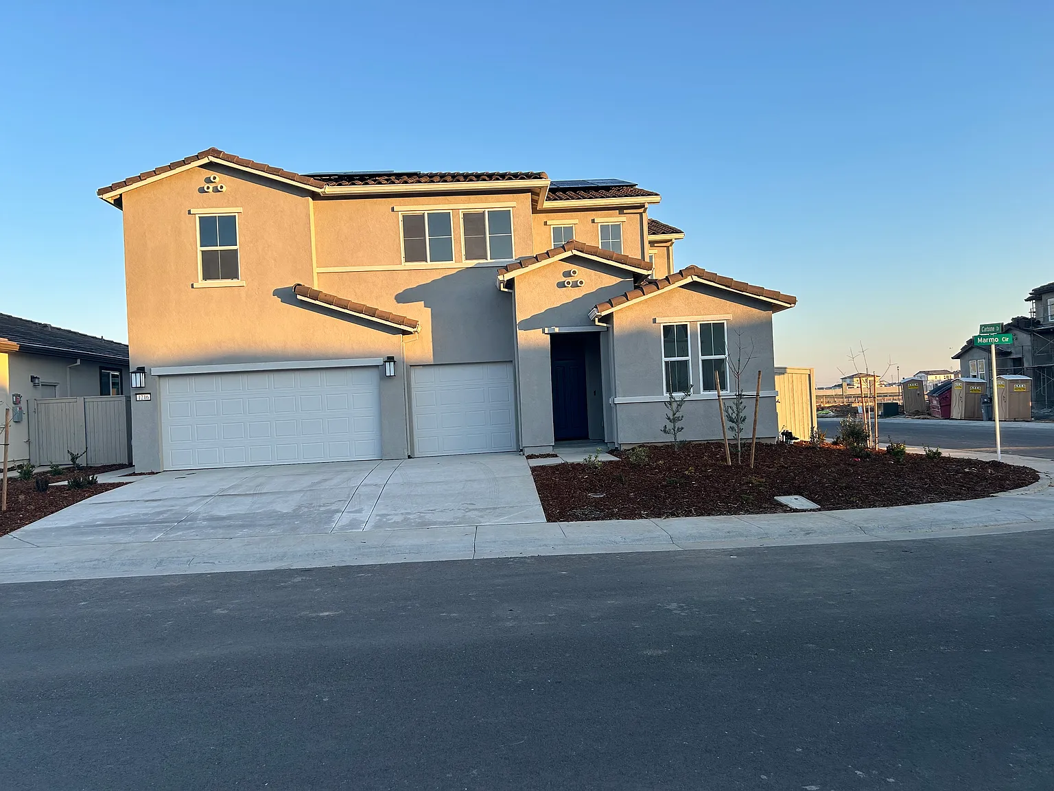 1216 Marmo Cir photo 1