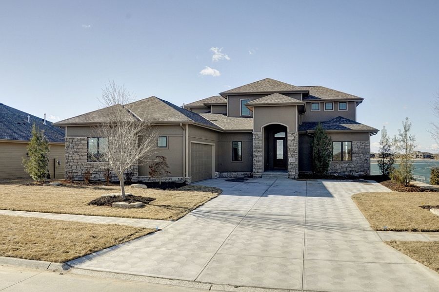 1st image of 4116 N 265th St