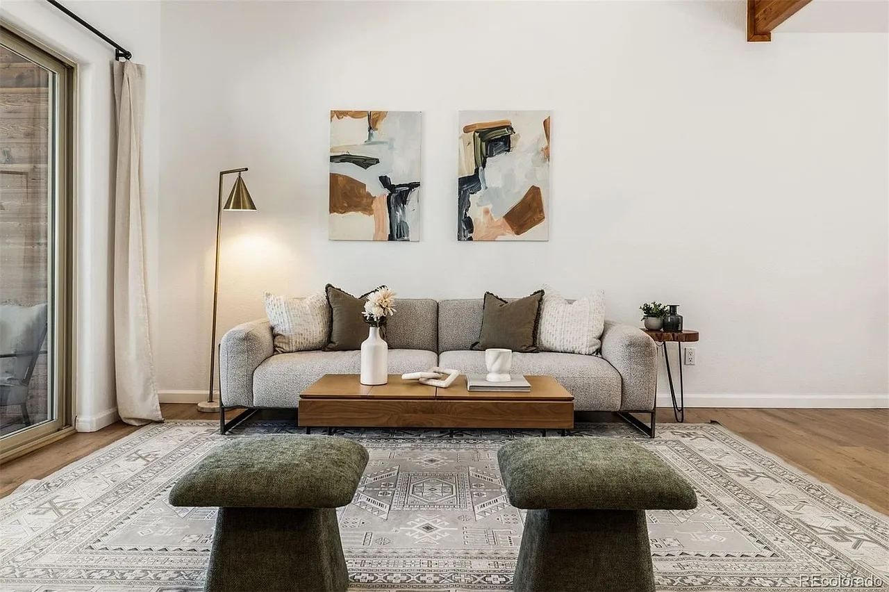 2 bed, 1728 sqft, $5,000 — Photo 1