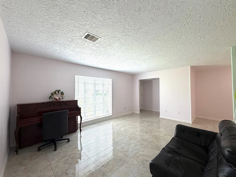 7214 Crownwest St #7214 — Photo 7