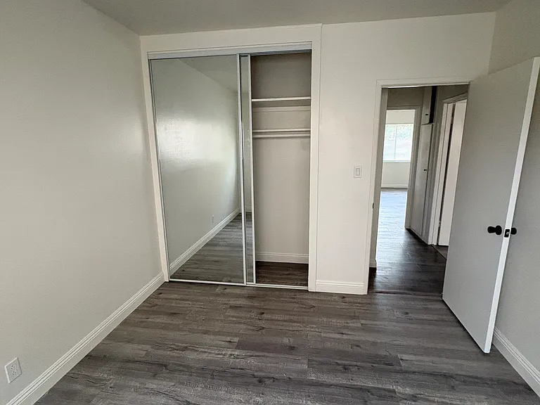 2506 Grant Ave #4 — Photo 8