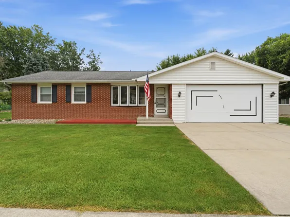 653 Lorraine Dr, Valparaiso, IN 46385