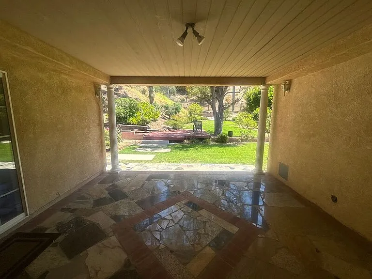 429 Paulette Pl — Photo 24