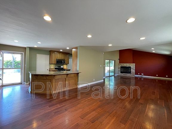 2nd image of 5121 Myra Ave