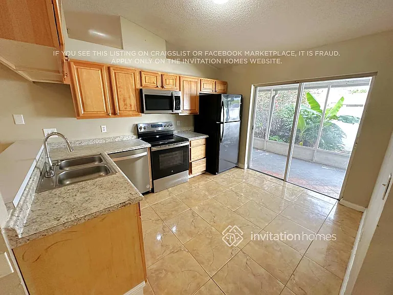 1003 Pinehaven Ct — Photo 2