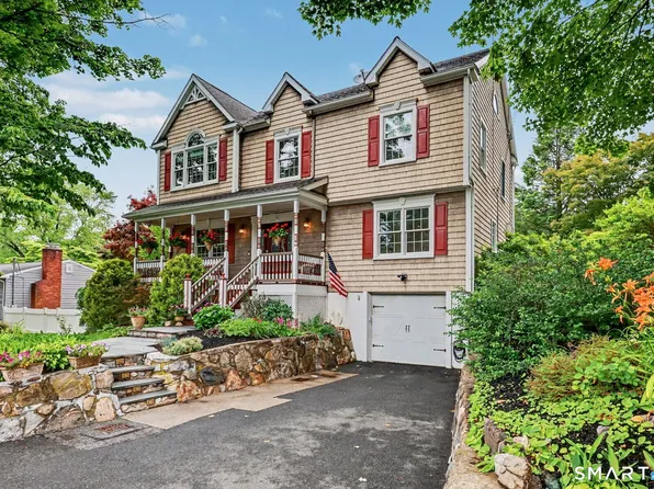 82 Ramapoo Road, Ridgefield, CT 06877