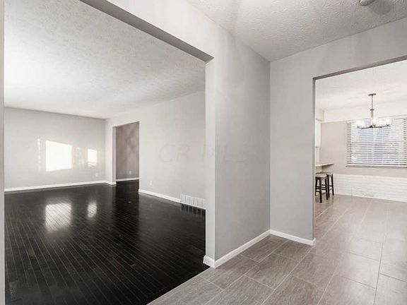 4th image of 2760 Halleck Dr