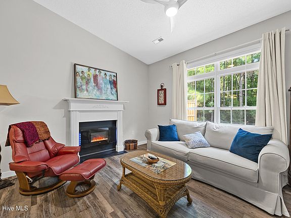 2nd image of 126 Kellerton Court