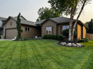 1326 N 181st St, Elkhorn, NE 68022