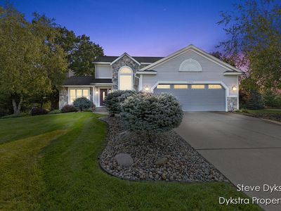 2264 Grand Valley Dr NE, Ada, MI, 49301