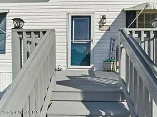 12441 Hexam Rd, Weeki Wachee, FL 34613