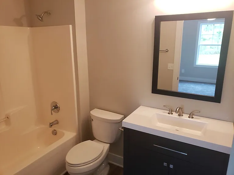 182 Pine Hollow Rd — Photo 10