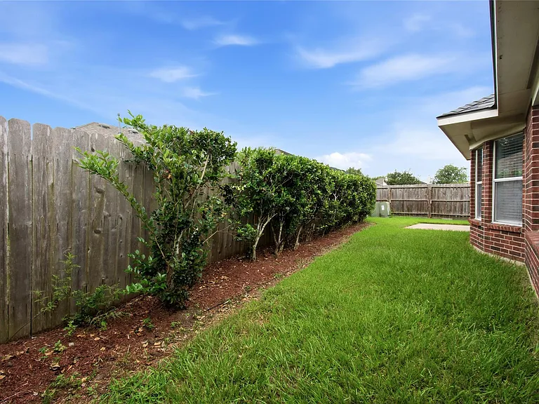 6706 Paigetree Ln — Photo 37