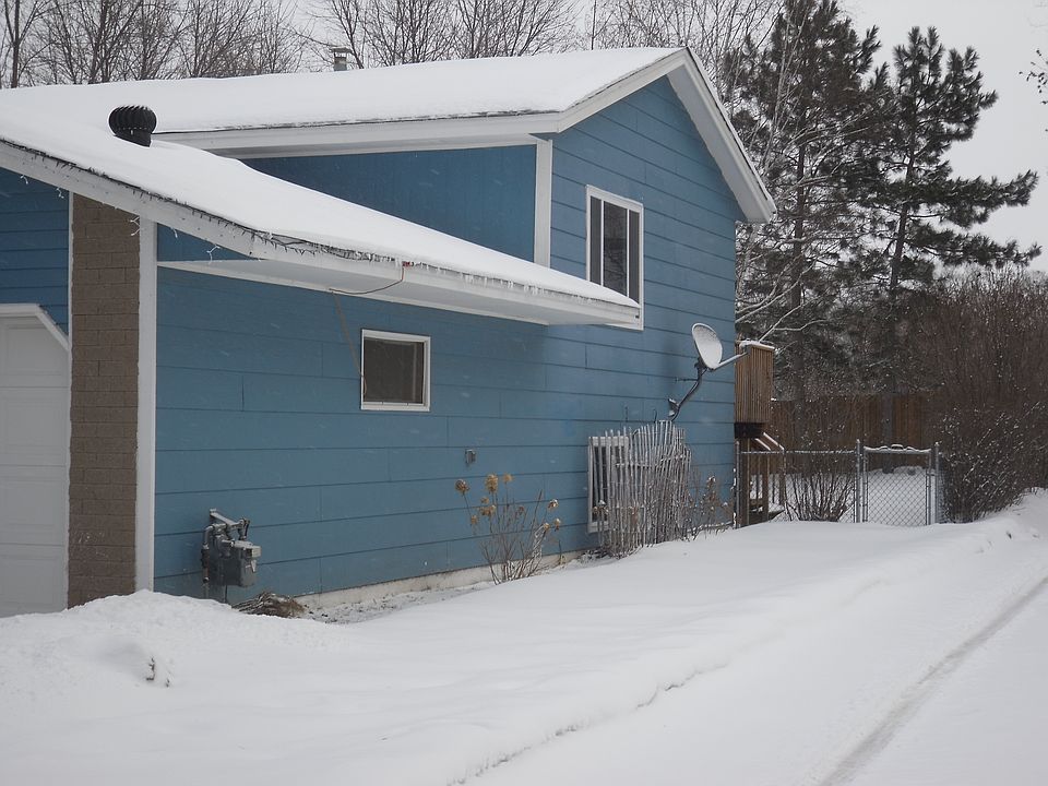 2nd image of 1063 Eastview Cir