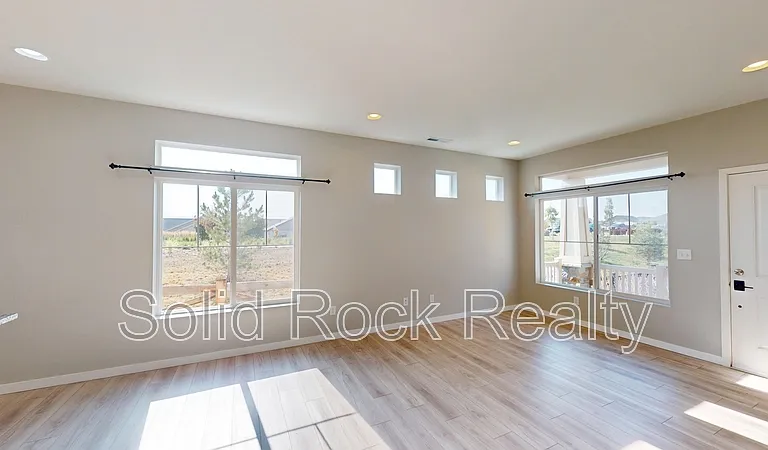9212 Turlough Hts — Photo 5