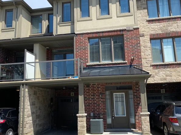 4 Workman Ln, Hamilton, ON L9G 0H2