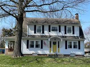 1015 S Main St, Sullivan, IL 61951